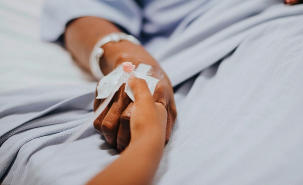 จาก “30 บาทรักษาทุกโรค” สู่ “มะเร็งรักษาได้ทุกที่” วิวัฒนาการสิทธิบัตรทองช่วยชีวิตคนไทย