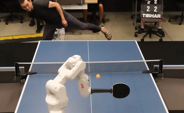 Google สอน AI สู้กับ AI ในศึกตีปิงปอง ฝีมือเข้าใกล้ระดับคนเล่น !?