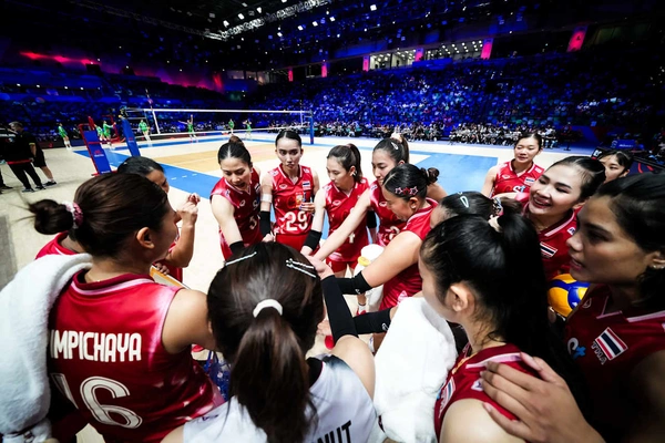 ทีมวอลเลย์บอลหญิงไทย เครื่องร้อนช้า! ก่อนพ่าย บัลเเกเรีย หวุดหวิด 2-3 เซต