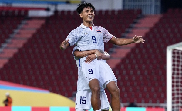 ประวัติ ยศกร บูรพา กองหน้าความหวังใหม่ทีมชาติไทย