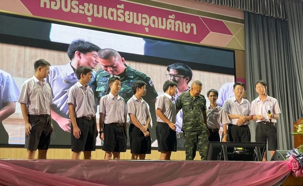 “บิ๊กกุ้ง” ฝากเยาวชน คนเก่งต้องมีคุณธรรม 