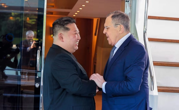 คิม จอง-อึน หนุนรัสเซียเต็มที่ ในปฏิบัติการทางทหารในยูเครน