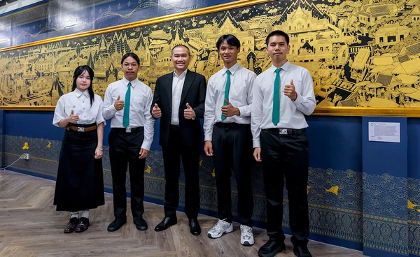 BMN เชิญชวนชื่นชมภาพวาดลายรดน้ำจากฝีมือเยาวชนไทย