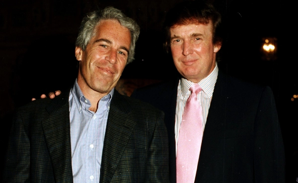 "ทรัมป์" ขอกระทรวงยุติธรรมสอบคดี "เอปสตีน" หลังพบหลักฐานใหม่ที่กลับมาจุดประกายความสัมพันธ์ของเขา