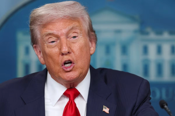 ทรัมป์เล็งจัดประชุม 3 ผู้นำ ทรัมป์-ปูติน-เซเลนสกี ทันที หากผลประชุมกับปูตินออกมาดี