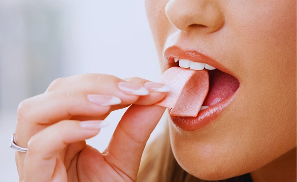 เตือน เคี้ยวหมากฝรั่ง  ปล่อยไมโครพลาสติก  สู่ร่างกายผ่านทางน้ำลาย