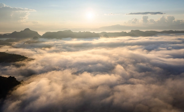 ปลายฝนต้นหนาว ทิศทางลมแปรปรวน วันเดียวอาจมีทั้งฝนตก-อากาศเย็น-อากาศร้อน
