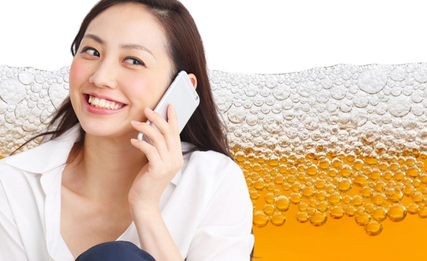 นักวิจัยพบ ดื่มแอลกอฮอล์ช่วยให้พูดภาษาอังกฤษได้คล่องขึ้น