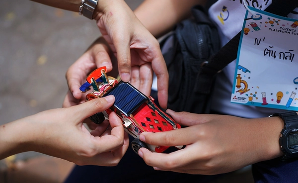 ห้องเรียนวิทยาศาสตร์ ปีที่ 10 จุดประกายความคิดสร้างสรรค์เยาวชนไทย