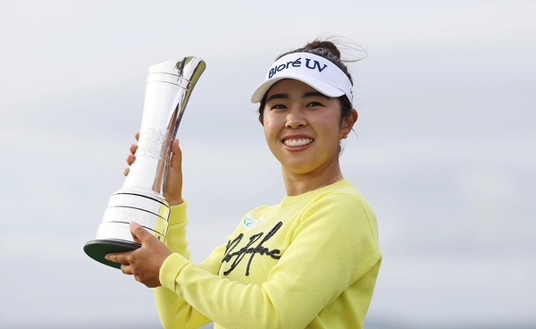 "ปาจรีย์" จบอันดับ 13 ร่วม "ยามาชิตะ" คว้าแชมป์เมเจอร์แรกใน "เอไอจี วีเมนส์ โอเพ่น"