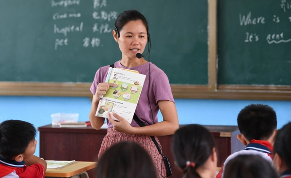 จีนเตรียมลดภาระงานครูในโรงเรียน ลดงานที่ไม่จำเป็น