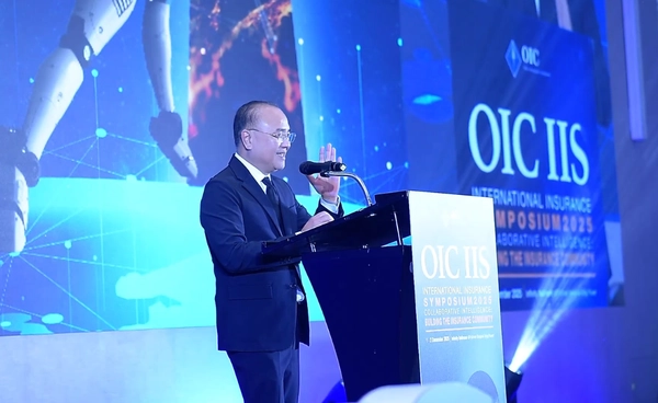 คปภ.เร่งช่วยน้ำท่วม พร้อมผลักดันไทยศูนย์กลางประกันภัยอาเซียน