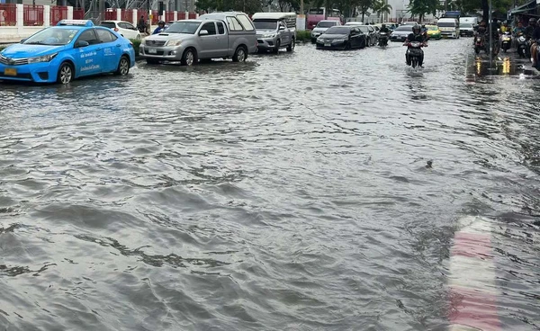 เปิดสาเหตุน้ำท่วมกทม. เกิดจากฝนตกหนักระยะเวลาสั้น ไม่เกี่ยวน้ำเหนือ-น้ำเจ้าพระยา 