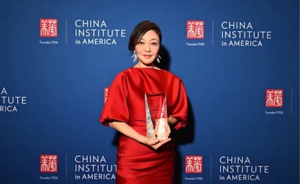 “มาริษา เจียรวนนท์” สร้างประวัติศาสตร์ คนไทยรายแรก คว้า Blue Cloud Award 2025