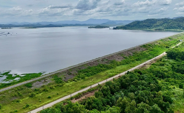 สทนช. เฝ้าระวังอ่างเก็บ 110 แห่ง ปริมาณน้ำเสี่ยงล้น  80 - 100%