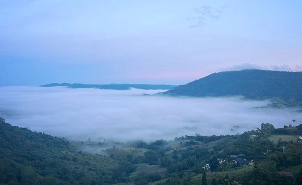 ประเทศไทยเริ่มเข้าสู่ “ฤดูหนาว” ช่วงเปลี่ยนผ่านฤดูต้องระวังฝนฟ้าคะนองระยะสั้น ๆ