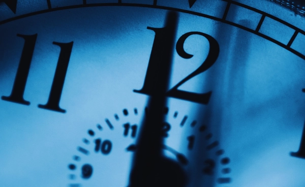 วิจัยค้นพบสมองของมนุษย์ไม่ได้ถูกออกแบบมาให้ทำงานหลังเที่ยงคืน