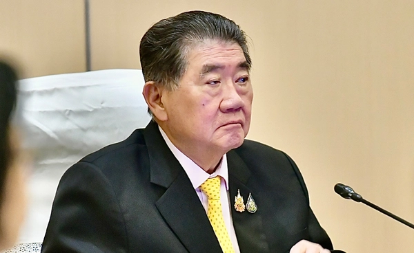 สั่งย้ายผู้ว่าฯ อุบลฯ ปมเบิกงบช่วยชายแดนเพียง 5.5 หมื่นจาก 100 ล้าน