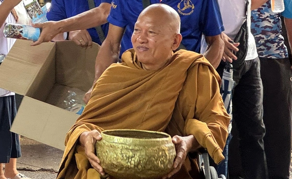 เจ้าคณะลพบุรีอนุญาต “หลวงพ่ออลงกต” ลาออกจากเจ้าอาวาสวัดพระบาทน้ำพุ