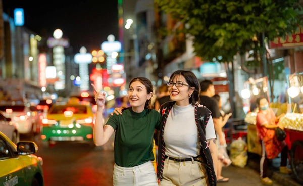 Booking.com เผยผลสำรวจ 98% ของคนไทย พร้อมให้ AI วางแผนทริปให้