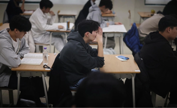 หัวหน้าจัดสอบ "ซูนึง" ลาออก ยอมรับผิดพลาด ข้อสอบภาษาอังกฤษยากเกินไป