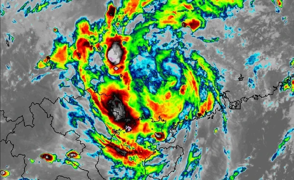 พายุ “ตาปะฮ์” ถล่มจีน สั่งอพยพกว่า 60,000 คน