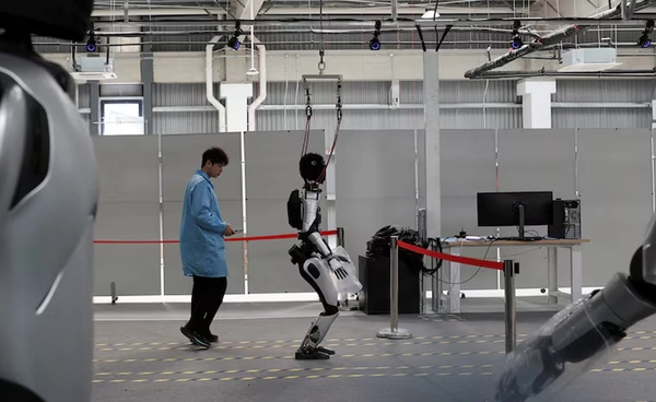 จีนออกแนวปฏิบัติ "AI Plus Initiative" ผลักดันปัญญาประดิษฐ์สู่ทุกมิติ