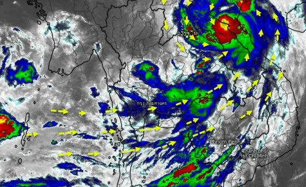 อัปเดตเส้นทางพายุ “บัวลอย” ขึ้นฝั่งเวียดนามแล้ว