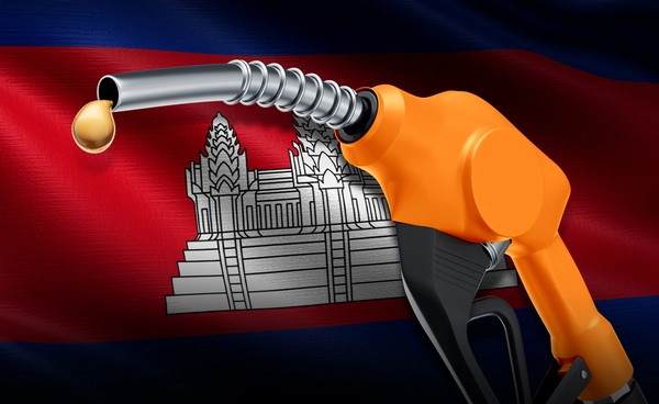 "กัมพูชา" เผย 7 เดือนแรกปีนี้ นำเข้าน้ำมันลดลง 13.1% หลังสั่งแบนสินค้าจาก "ไทย"  