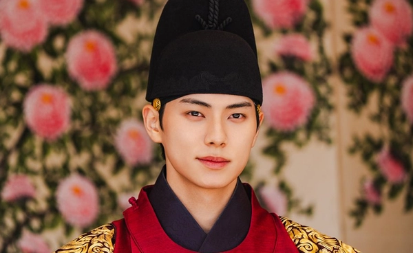 ดาวดวงใหม่ถือกำเนิดแล้ว “อีแชมิน” พระเอกดาวรุ่งคนต่อไปของเกาหลี!