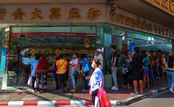 ราคาทองคำผันผวนในปี 2568 ส่งสัญญาณอะไรในเศรษฐกิจไทยและโลก