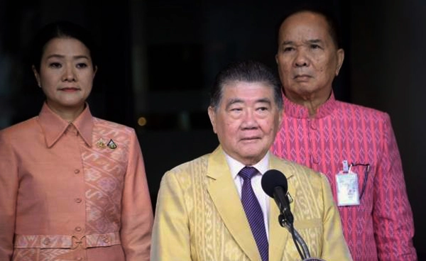 พ.ร.ฏ.ยุบสภา ตีกลับ! รัฐบาลรักษาการไร้อำนาจ การเมืองไทยเดินต่ออย่างไร