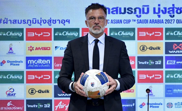 เปิดประวัติ แอนโธนี ฮัดสัน เฮดโค้ชทีมชาติไทยคนใหม่ ดีกรีไม่ธรรมดา!