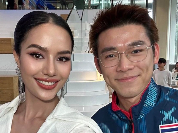 ตัวแทนชาติไทยเหมือนกัน!! "วิว กุลวุฒิ" นักแบดมินตันขวัญใจชาวไทย ชวนแฟนๆ ส่งแรงใจเชียร์ "โอปอล สุชาตา"  คว้าชัย Miss World 2025