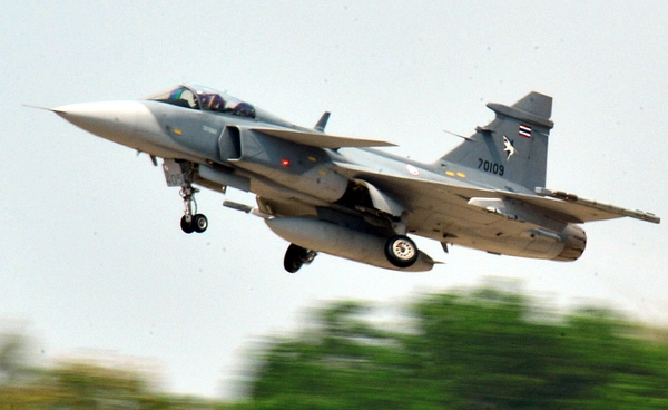กริพเพ่น (Gripen) ไทยจำเป็นต้องใช้ในภารกิจป้องกันประเทศจากกัมพูชาหรือไม่ ?