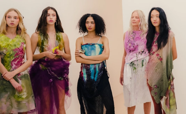 เสื้อผ้าจาก “สาหร่าย” และ “แป้งข้าวโพด” แฟชั่นใหม่ สวยแบบรักษ์โลก