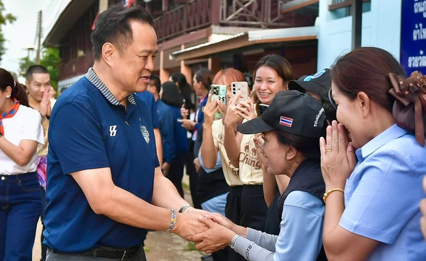 ดัชนีการเมืองไทยทรงตัว ปชช.ปลื้ม “คนละครึ่งพลัส” พยุงแต้มเศรษฐกิจ