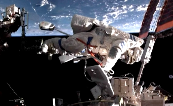 จีนใช้ “Wukong AI” ช่วยนักบินอวกาศปฏิบัติภารกิจ “Spacewalk” สำเร็จ