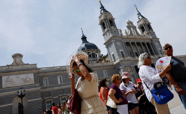 “คลื่นความร้อน” ถล่มสเปน อุณหภูมิสูงทะลุ 43 องศาฯ  เตือนจะร้อนจัดต่อจนถึงกลางส.ค.