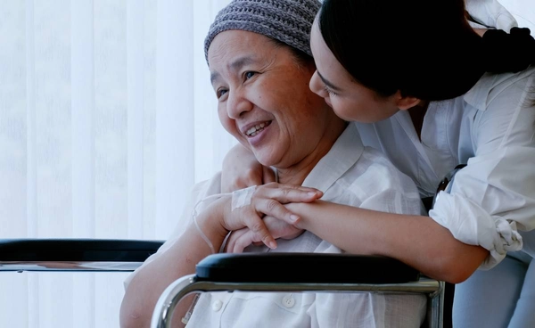 คนไทยป่วย "โรคมะเร็ง" ใช้สิทธิรักษา ฟรี! ได้ทั้ง 3 ระบบใหญ่ เช็กเลยที่นี่