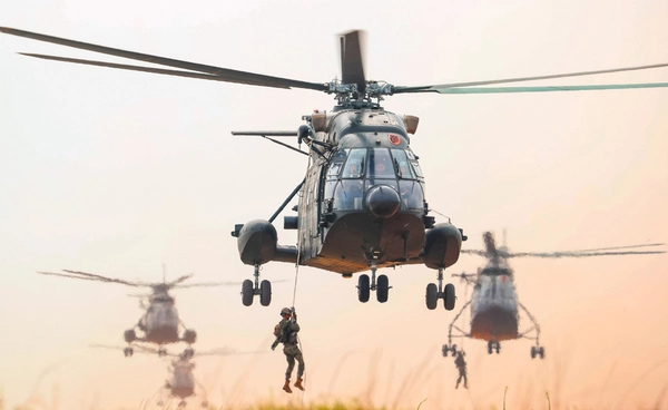 จีนประกาศซ้อมรบใหญ่รอบ "ไต้หวัน" ก่อนสิ้นปี ระดมเต็มกำลัง บก-เรือ-อากาศ 