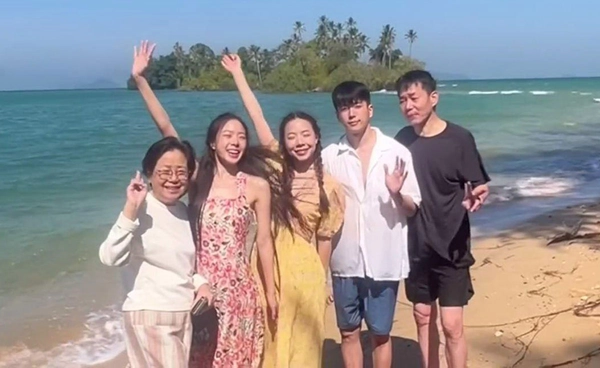 คลิปซึ้ง! นนกุล ประมวลภาพความทรงจำ คุณแม่เพ็กแฮ เปิดคำพูดสุดท้ายก่อนจาก