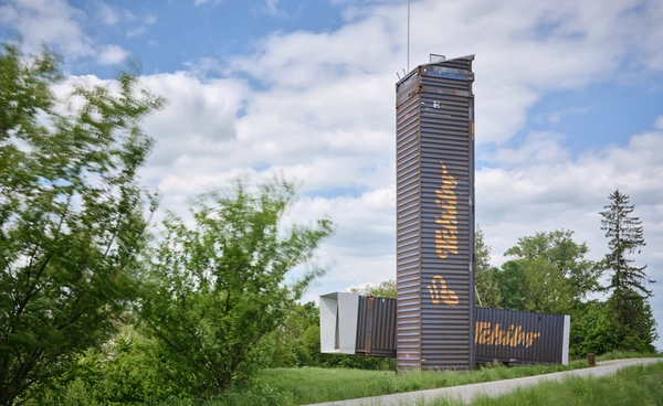 หอชมวิวจากตู้คอนเทนเนอร์ สถาปัตย์ฯ รีไซเคิล แนวคิดรักษ์โลก คืนพื้นที่ให้ธรรมชาติ