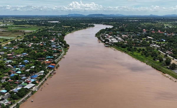น้ำท่วม 2568! ปภ. เตือน 2 จังหวัด น้ำเจ้าพระยาสูงขึ้น เช็กพื้นที่ได้รับผลกระทบที่นี่