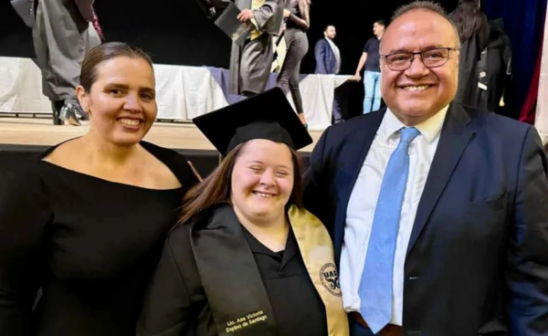 รู้จักผู้ป่วยดาวน์ซินโดรม คนแรกที่ทำงานเป็นทนายความ 