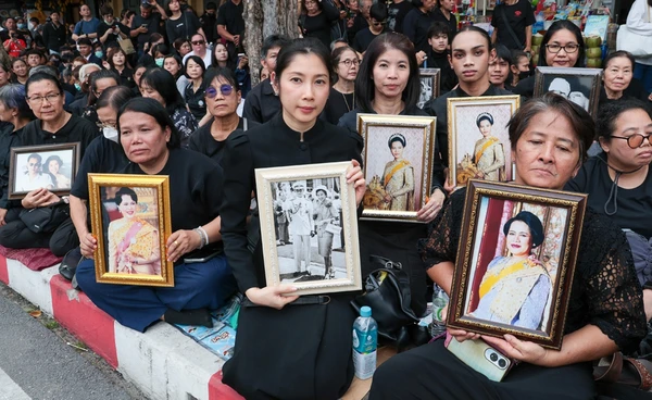 9 พ.ย. เปิดให้ ประชาชนเฝ้าฯ กราบถวายบังคมพระบรมศพ สมเด็จพระพันปีหลวง