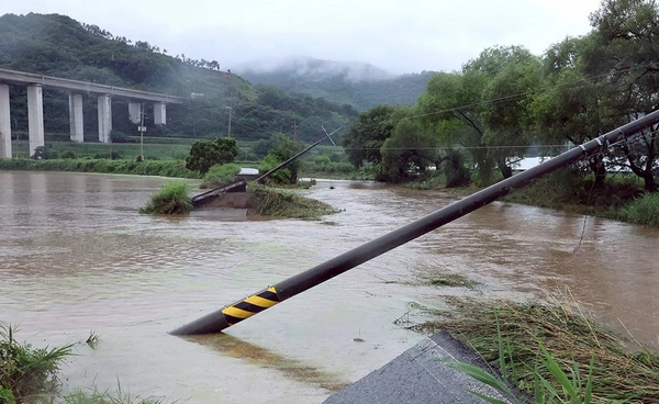 เตือนฝนตกหนัก! อ.หลังสวน อ.ทุ่งตะโก จ.ชุมพร ให้ยกของขึ้นที่สูง