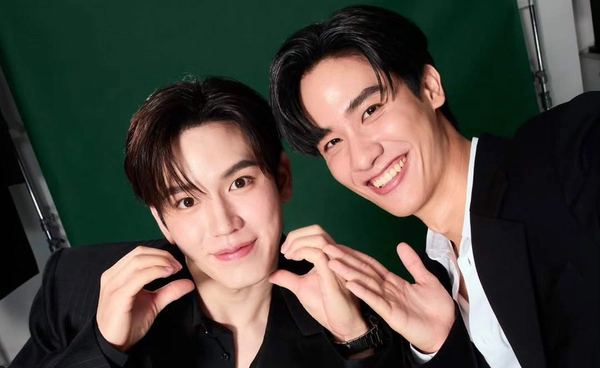 แฟนคลับฟิน! นิว ฐิติภูมิ ลงภาพคู่อวยพรวันเกิด เต ตะวัน คู่จิ้นสุดซี้