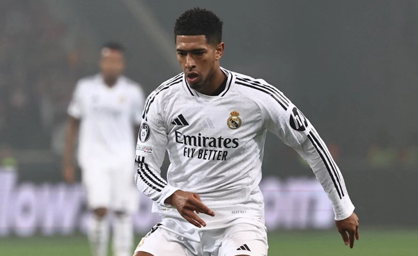 ราชันชุดขาวมีชัย 'เอล กลาซิโก้' หลังเปิดรังเฉือนบาร์เซโลน่า 2-1