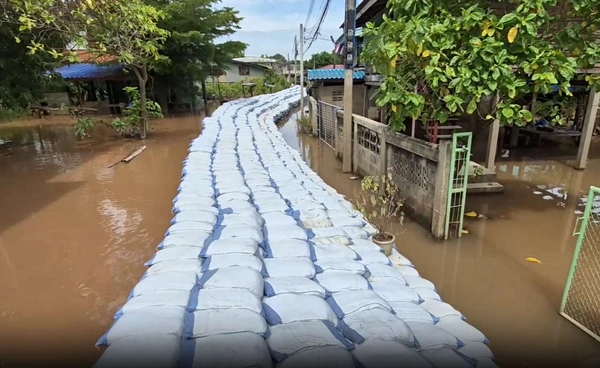 ชาวชัยนาทไม่ไว้ใจฝนหวั่นตกสัปดาห์หน้ายังอพยพเพิ่ม 